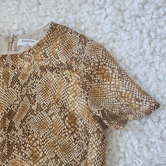 Aritzia Babaton Patricio Dress Wmn 4 Snake Python Print Short Sleeve Mini Shift - Picture 10 of 15